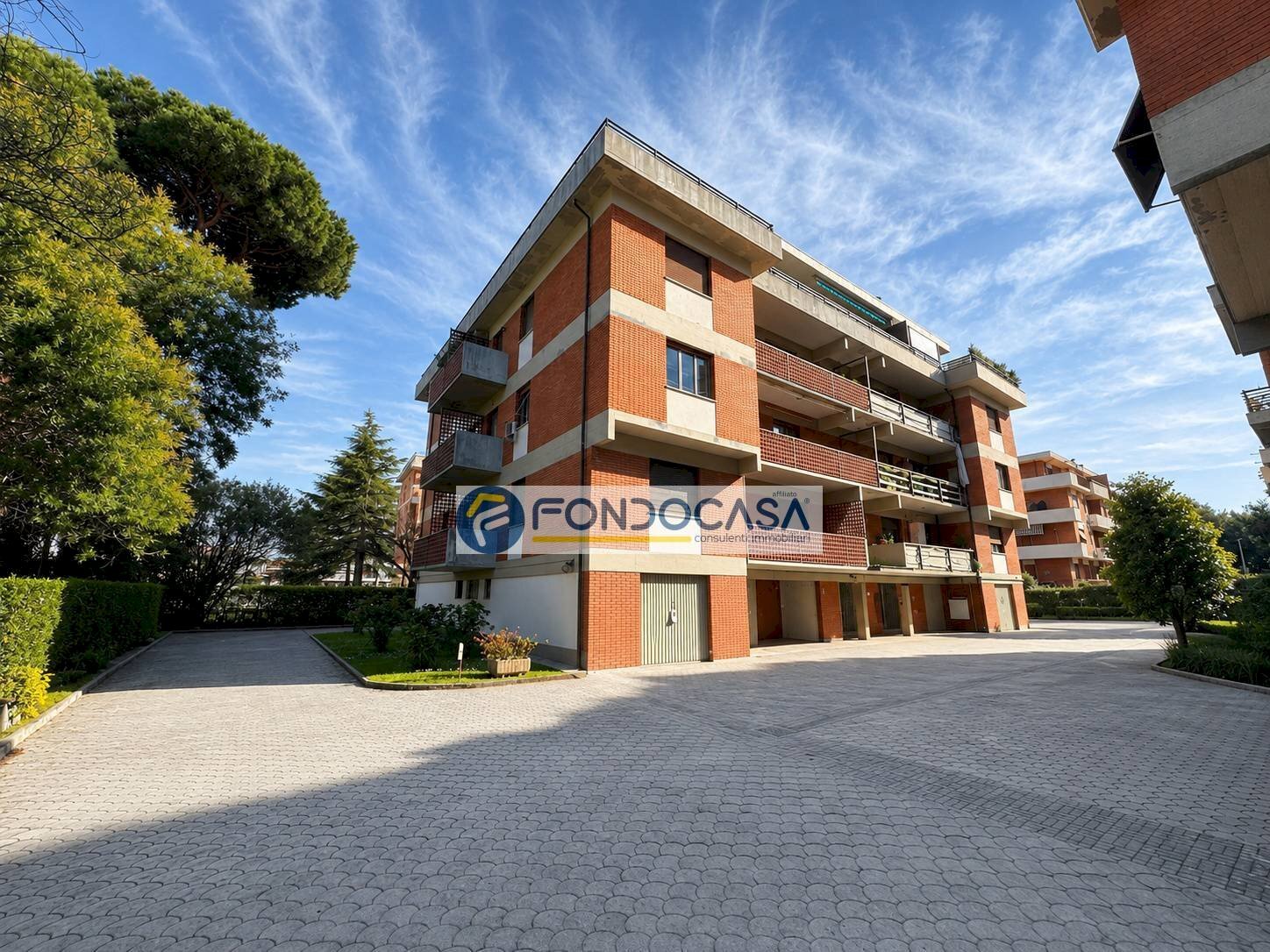 esterno - Trilocale Via Pisa
22, Massa - foto 2