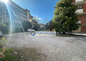 esterno - Trilocale Via Pisa
 
22, Massa - foto 1