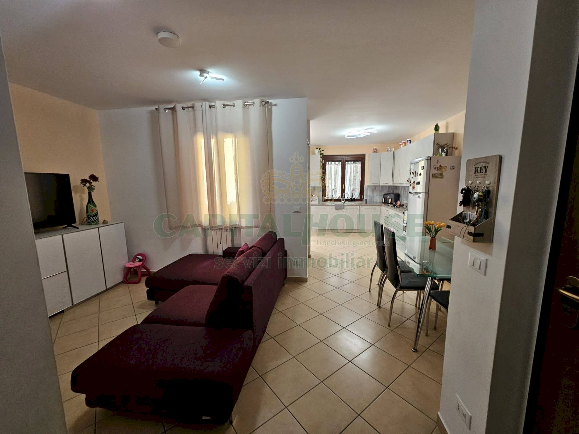 Foto 2 - Four-room apartment VIA TORRE TOMMASI, Vitulazio - photo 2