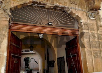 Edificio all\'aperto - Apartment via Lungarini
20, Palermo - photo 1