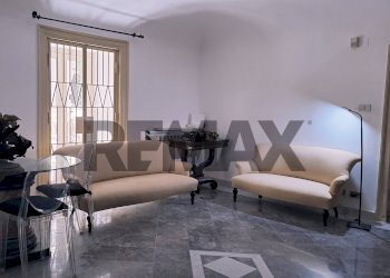 Sala da pranzo - Apartment via Lungarini
20, Palermo - photo 23