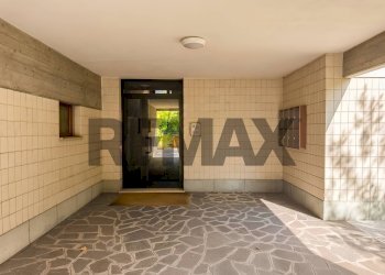 Ricezione / Lobby - Appartamento Via Rovani
 
2, Reggio nell'Emilia - foto 19