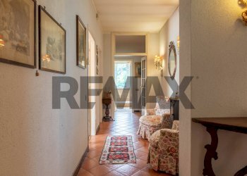 Hall / corridoio - Casa semi indipendente Via Puccini
 
2, Dormelletto - foto 11