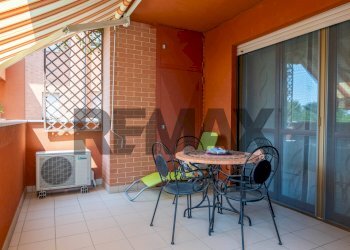 Terrazza - Trilocale Via Luigi Vanvitelli
 
16, Novara - foto 20