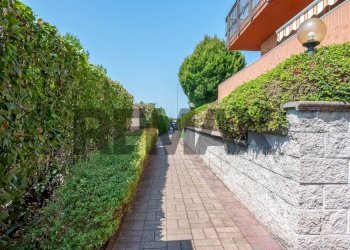 Giardino - Trilocale Via Luigi Vanvitelli
 
16, Novara - foto 26