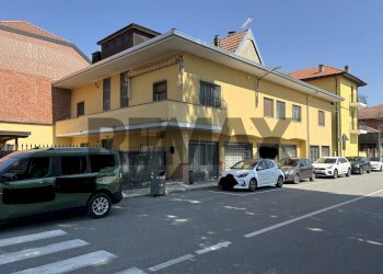 Edificio all\'aperto - Apartment CORSO ROMA
 
161, Borgomanero - photo 1