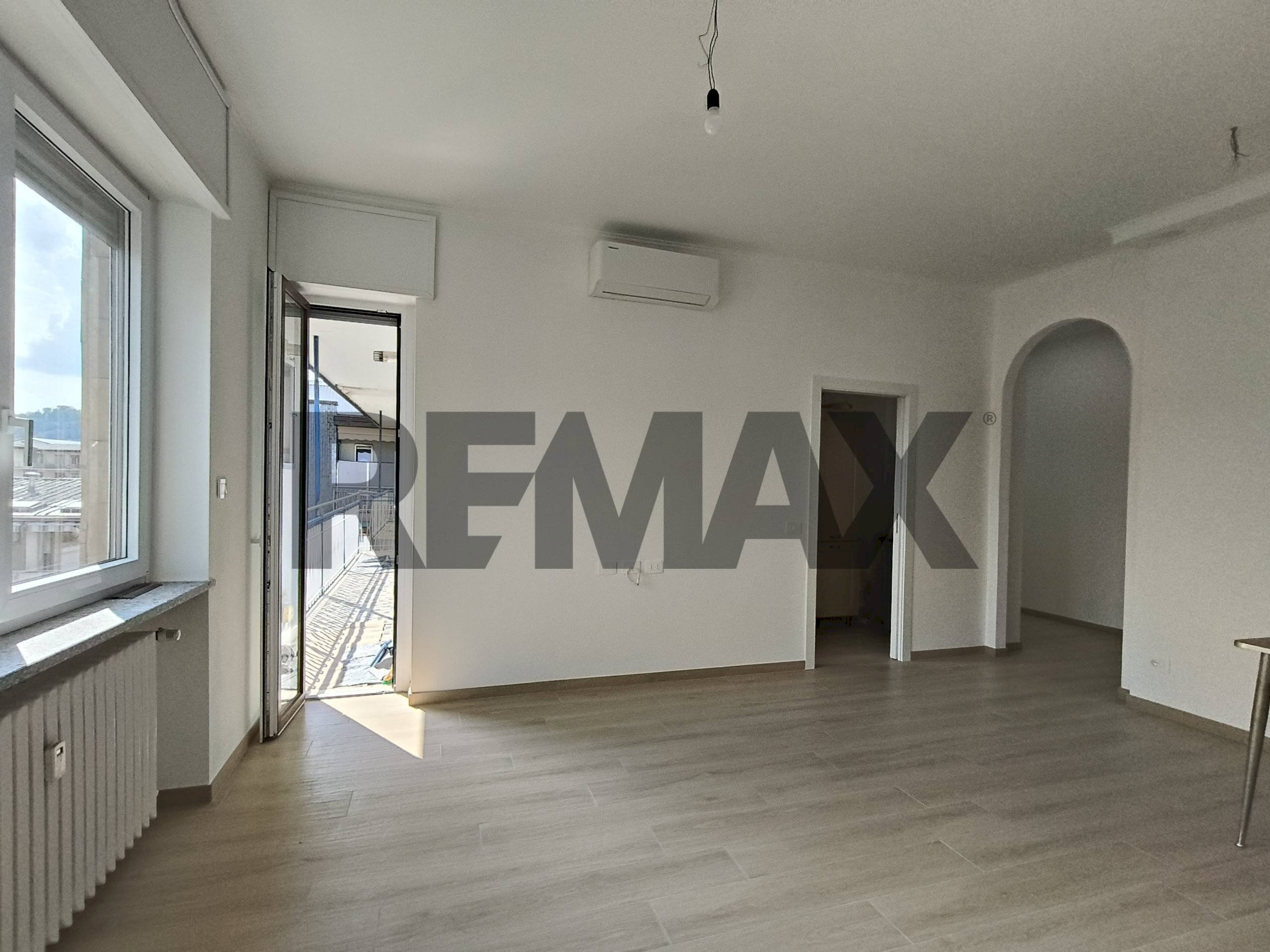 Stanza vuota - Three-room apartment Corso liberazione
 
20, Arona - photo 1
