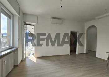Stanza vuota - Three-room apartment Corso liberazione
 
20, Arona - photo 1