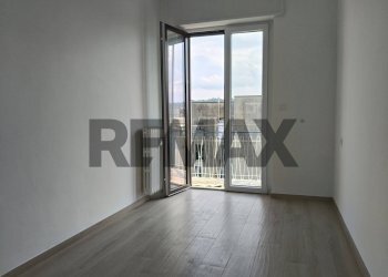 Stanza vuota - Three-room apartment Corso liberazione
 
20, Arona - photo 7
