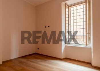 Stanza vuota - Two-room apartment Piazza Martiri
 
28, Borgomanero - photo 15