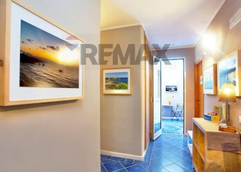 Hall / corridoio - Four-room apartment Via Francesco Crispi
 
90, Terrasini - photo 1