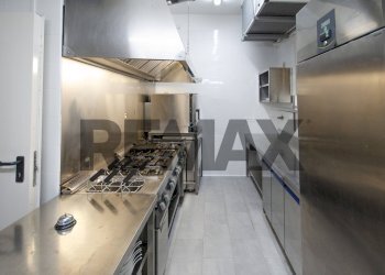 Cucina - Locale Commerciale Viale Regina Elena
 
28, Trapani - foto 2