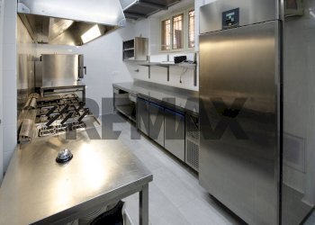 Cucina - Locale Commerciale Viale Regina Elena
 
28, Trapani - foto 4