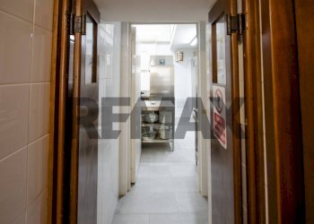 Hall / corridoio - Locale Commerciale Viale Regina Elena
 
28, Trapani - foto 15