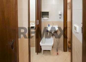 Bagno - Locale Commerciale Viale Regina Elena
 
28, Trapani - foto 20