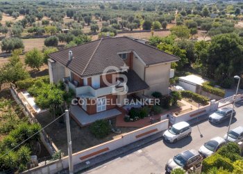 Foto 1 - Villa Via Enrico De Nicola
 
12, Crispiano - foto 1