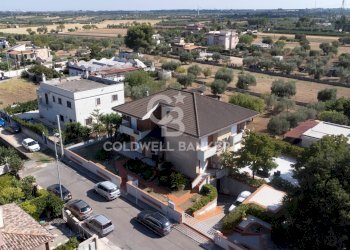 Foto 3 - Villa Via Enrico De Nicola
 
12, Crispiano - foto 3