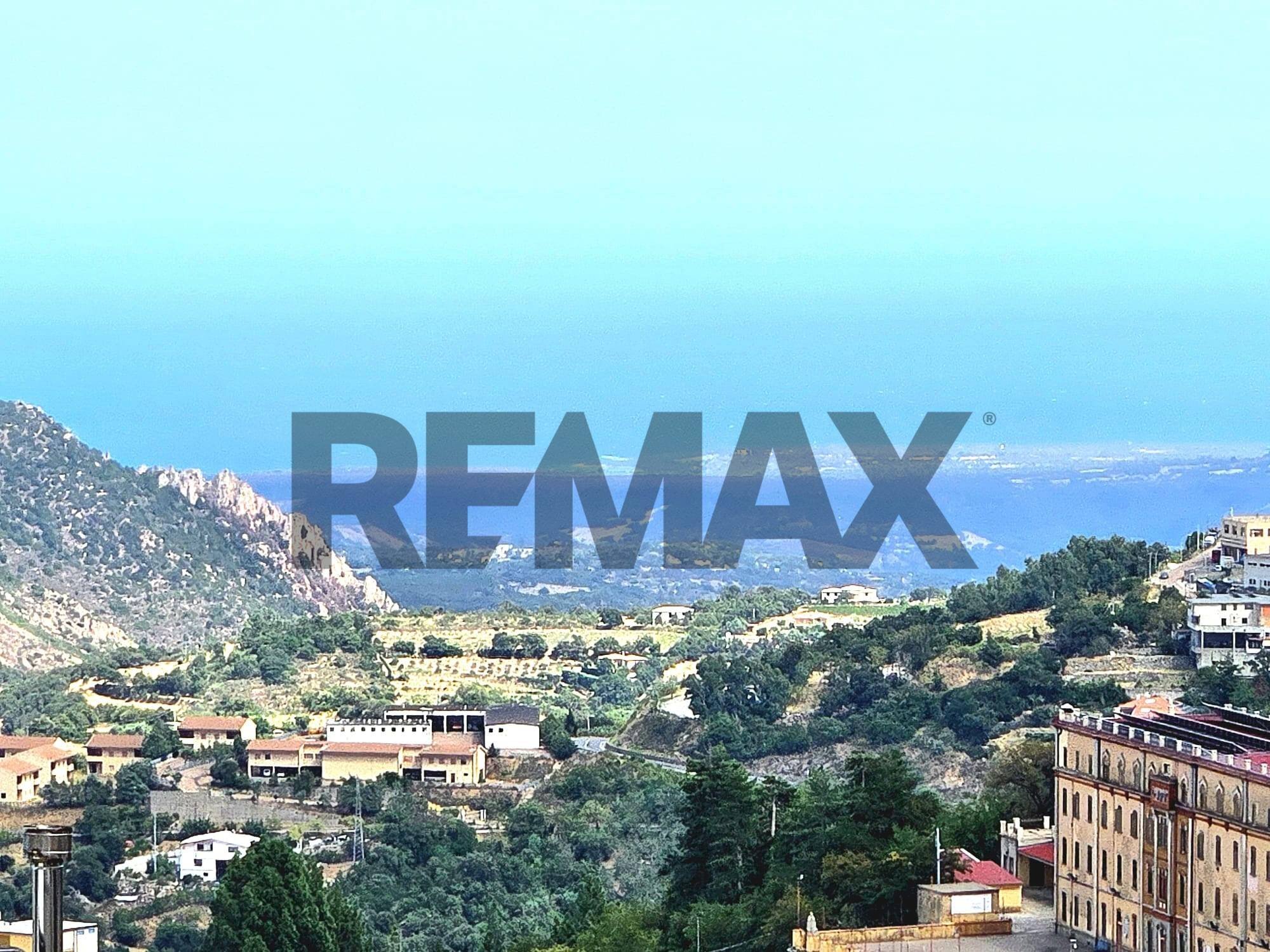 Vista delle montagne - Casa semi indipendente vico 3° di via Siccardi
 
1, Lanusei - foto 1