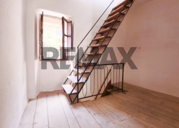 Scale - Casa semi indipendente vico 3° di via Siccardi
1, Lanusei - foto 10