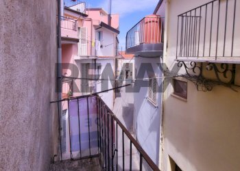 Balcone - Casa semi indipendente vico 3° di via Siccardi
1, Lanusei - foto 18