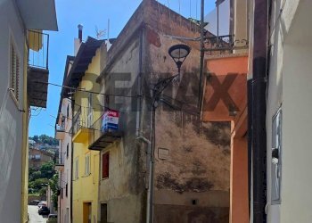 Edificio all\'aperto - Casa semi indipendente vico 3° di via Siccardi
1, Lanusei - foto 20
