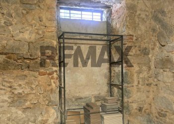 Dispensa di stoccaggio - Casa semi indipendente vico 3° di via Siccardi
1, Lanusei - foto 23