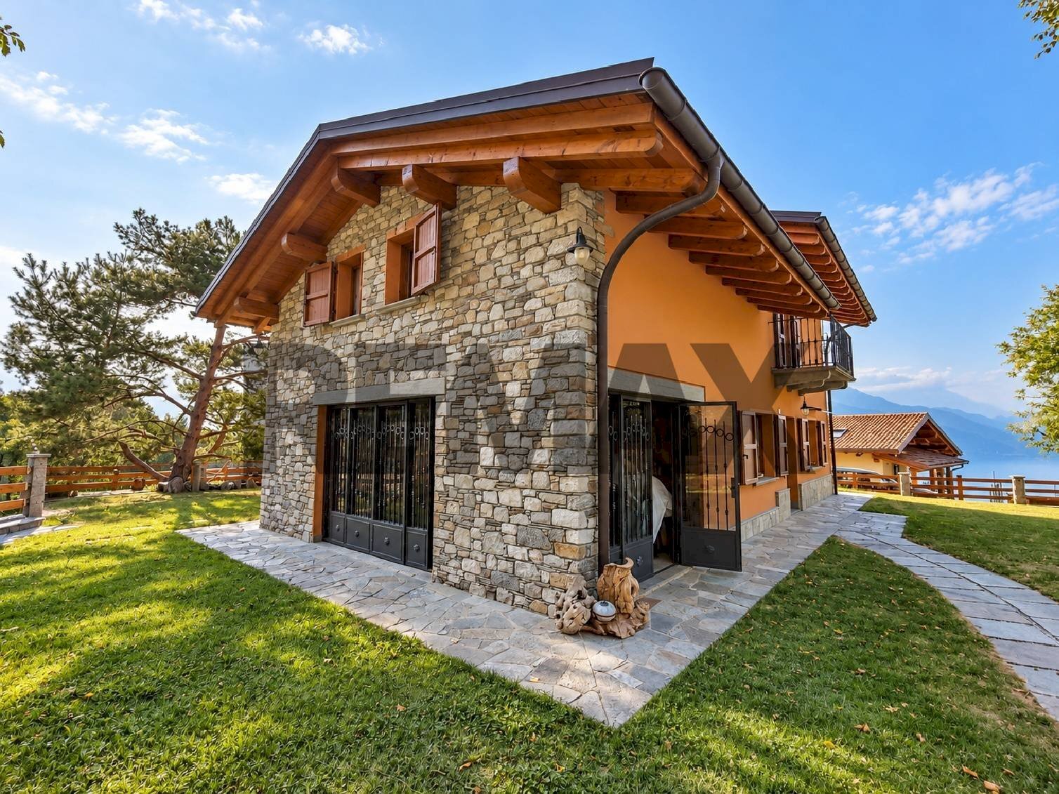 Casa all\'aperto - Villa naro
 
snc, Gravedona ed Uniti - foto 1