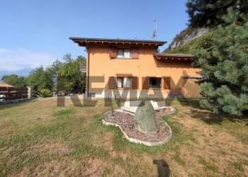 Casa all\'aperto - Villa naro
 
snc, Gravedona ed Uniti - foto 8