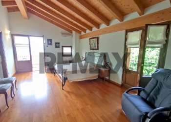 Camera / camera da letto - Villa naro
 
snc, Gravedona ed Uniti - foto 17