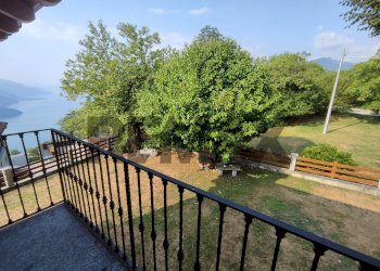 Balcone - Villa naro
 
snc, Gravedona ed Uniti - foto 19