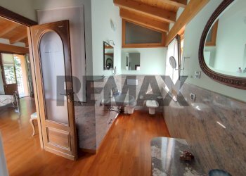 Bagno - Villa naro
 
snc, Gravedona ed Uniti - foto 22