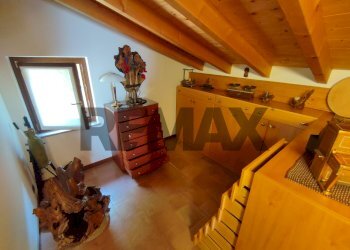 Camera / camera da letto - Villa naro
 
snc, Gravedona ed Uniti - foto 24