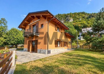 Casa all\'aperto - Villa naro
 
snc, Gravedona ed Uniti - foto 9