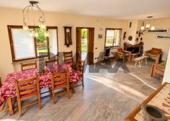 Sala da pranzo - Villa naro
 
snc, Gravedona ed Uniti - foto 13