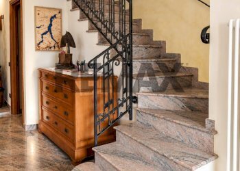 Scale - Villa naro
 
snc, Gravedona ed Uniti - foto 20