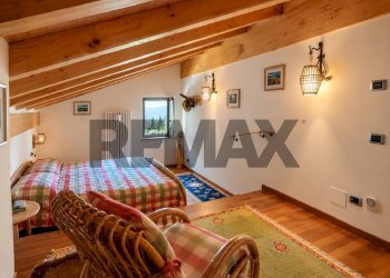 Camera / camera da letto - Villa naro
 
snc, Gravedona ed Uniti - foto 34