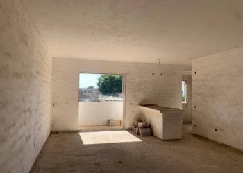 Cucina - Casa indipendente via Caduti di Nassirya, Pulsano - foto 8