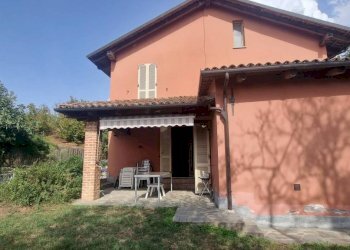 Facciata - Rustico via Sant'Ambrogio, 30, Incisa Scapaccino - foto 8
