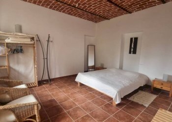 Camera da letto - Rustico via Sant'Ambrogio, 30, Incisa Scapaccino - foto 12
