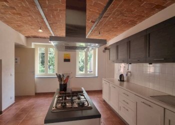 Cucina - Rustico via Sant'Ambrogio, 30, Incisa Scapaccino - foto 13