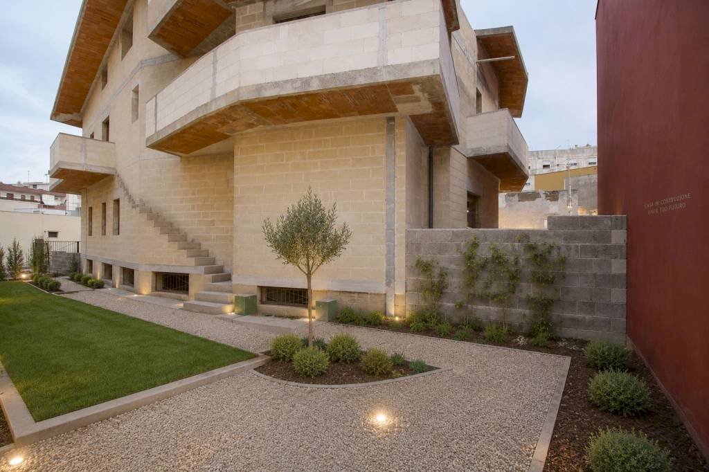 Interno palazzo - Casa indipendente via Brindisi, Casarano - foto 2