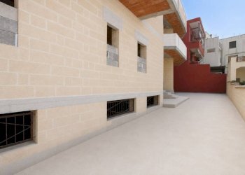 Cortile interno - Casa indipendente via Brindisi, Casarano - foto 20