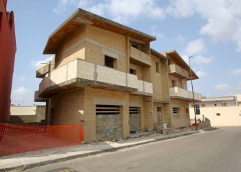 Facciata - Casa indipendente via Brindisi, Casarano - foto 26