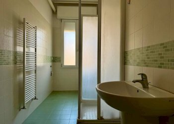 Bagno - Trilocale via Don Giovanni Fornasini, 19, Bologna (zona Bolognina) - foto 6