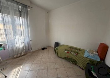 Camera da letto - Trilocale via Cherasco, 8, San Mauro Torinese - foto 18