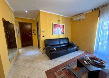 Salone - Appartamento Torino (zona Vanchiglietta) - foto 4