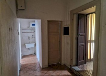 Interno palazzo - Negozio viale Milano, 26, Varese - foto 10