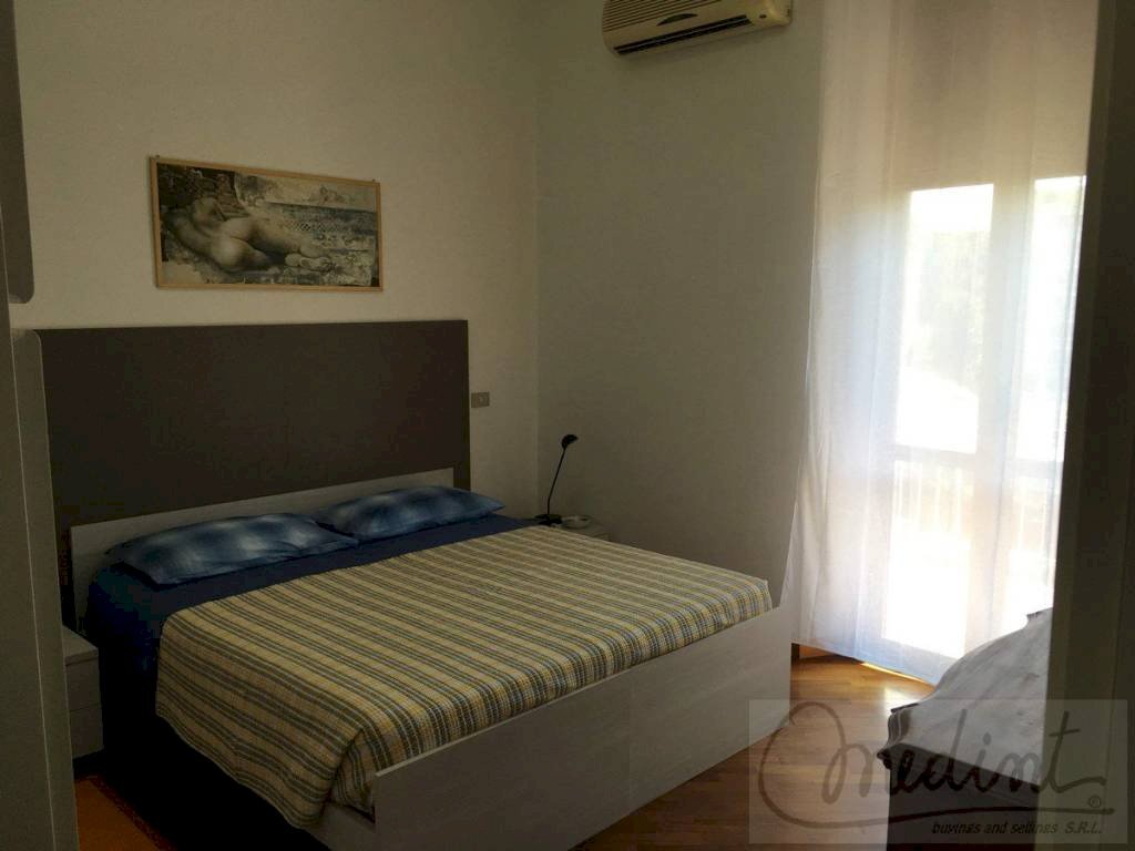 Camera da letto - Trilocale via Giorgio Washington, 106, Milano - foto 2