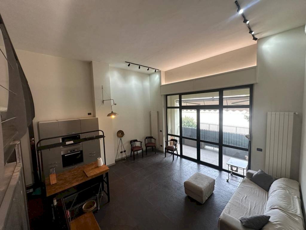 Salone - Loft via Luigi Einaudi, Moncalieri - foto 2