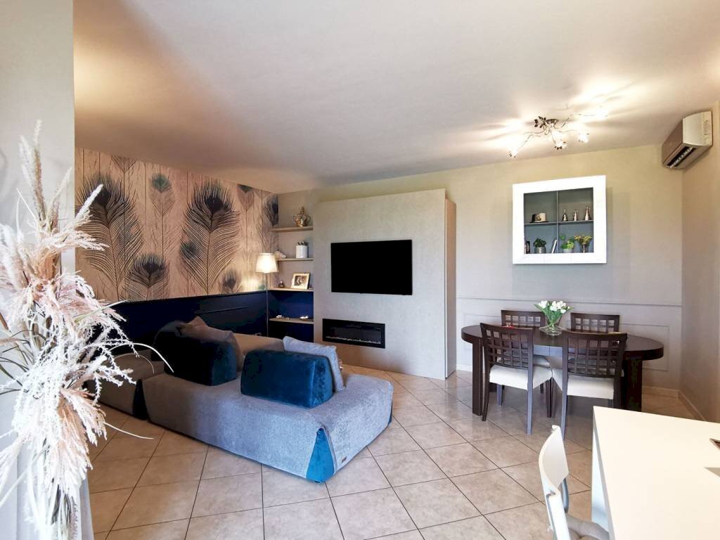 Salone - Three-room apartment via Maria Montessori, 90, Mappano - photo 2